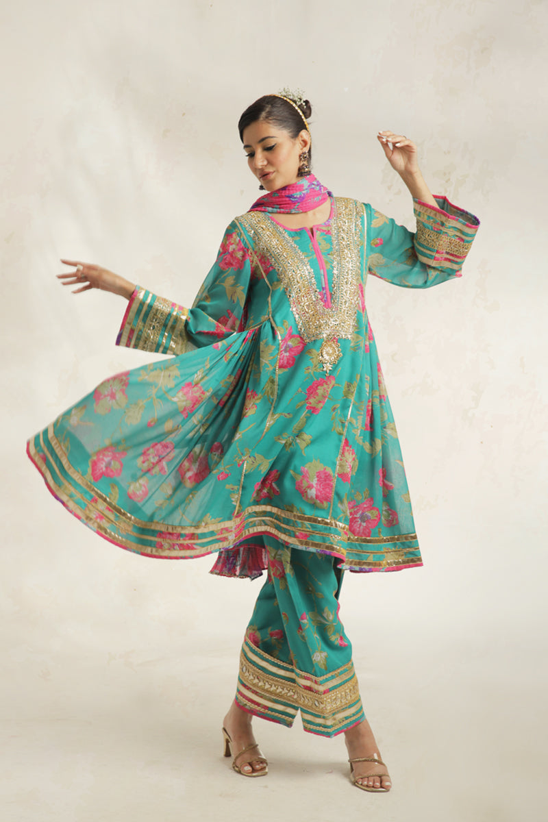 bhopali dress design Soha Ali Khan