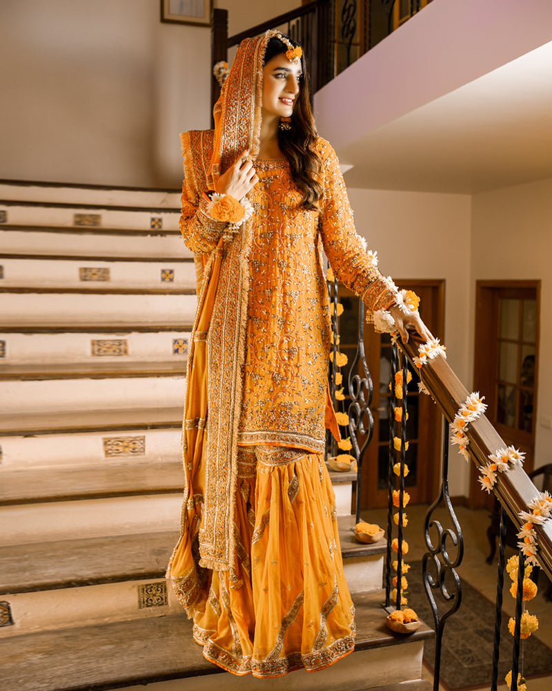 Mayoon Bridal Outfit - gulenoor