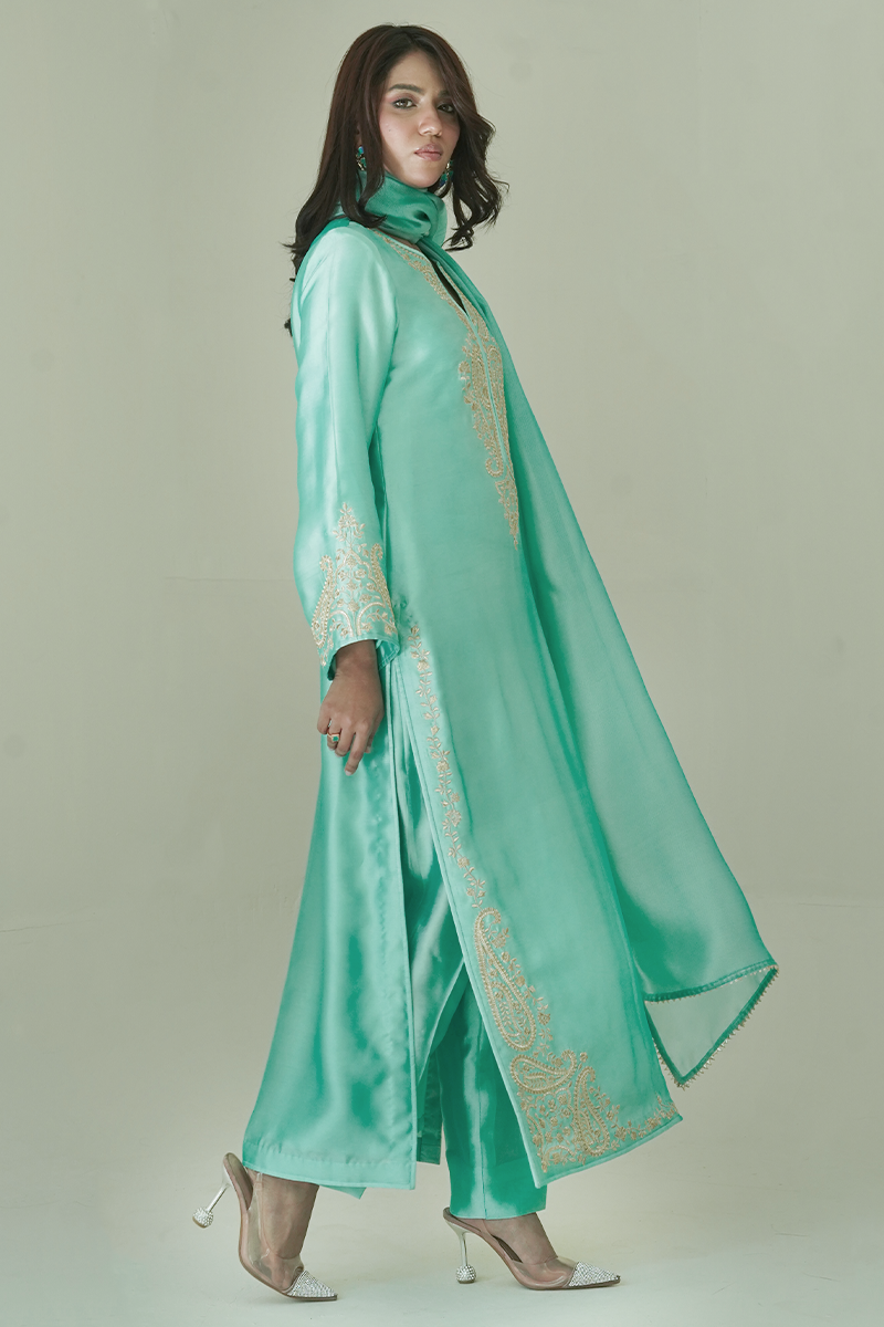 Zarri Long Mint