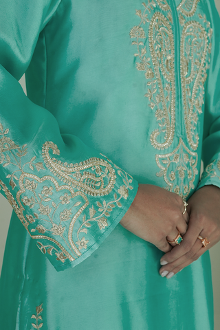 Zarri Long Mint