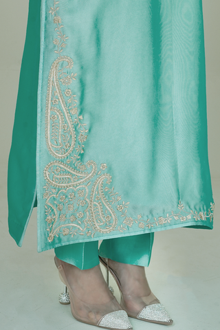 Zarri Long Mint