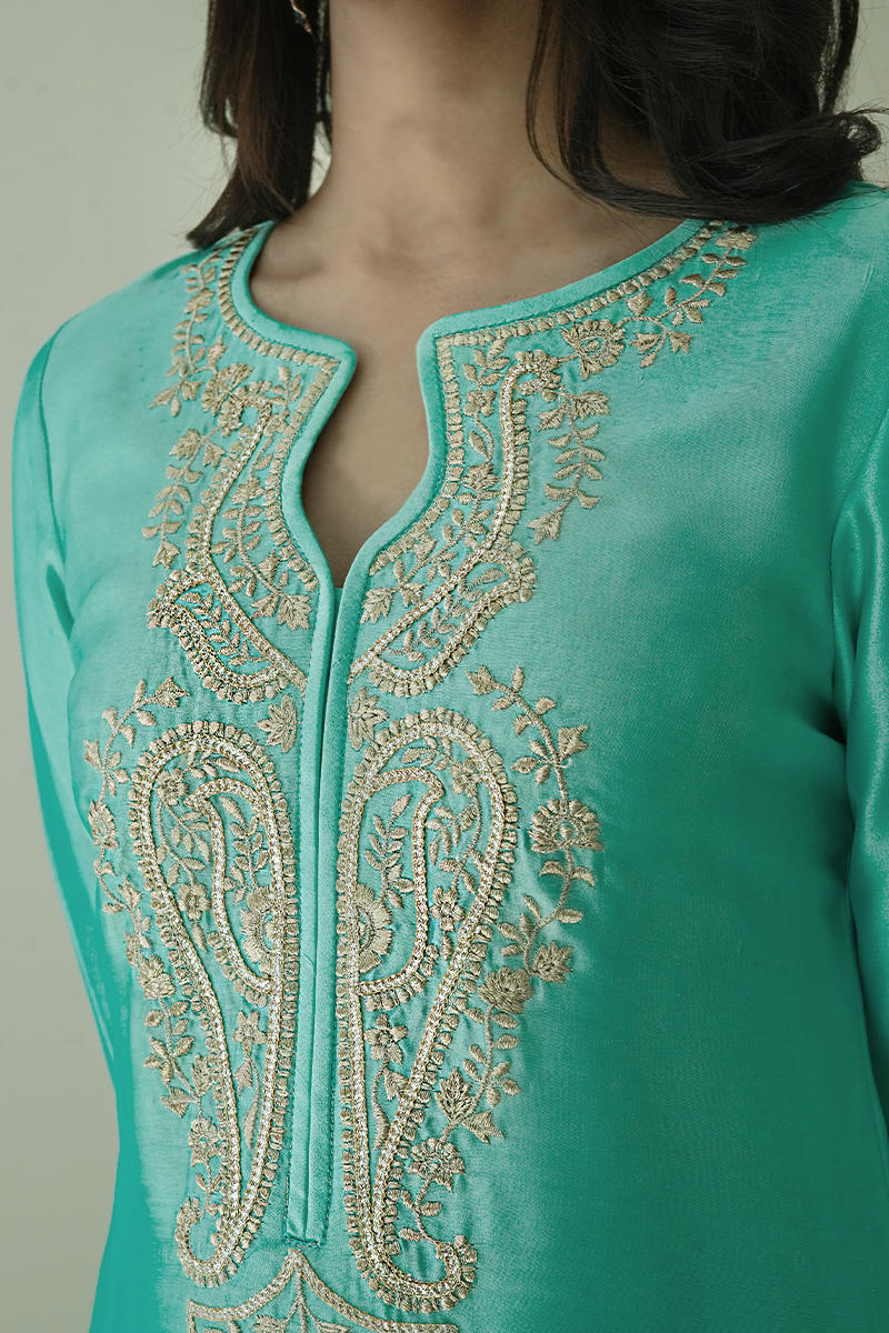 Zarri Long Mint