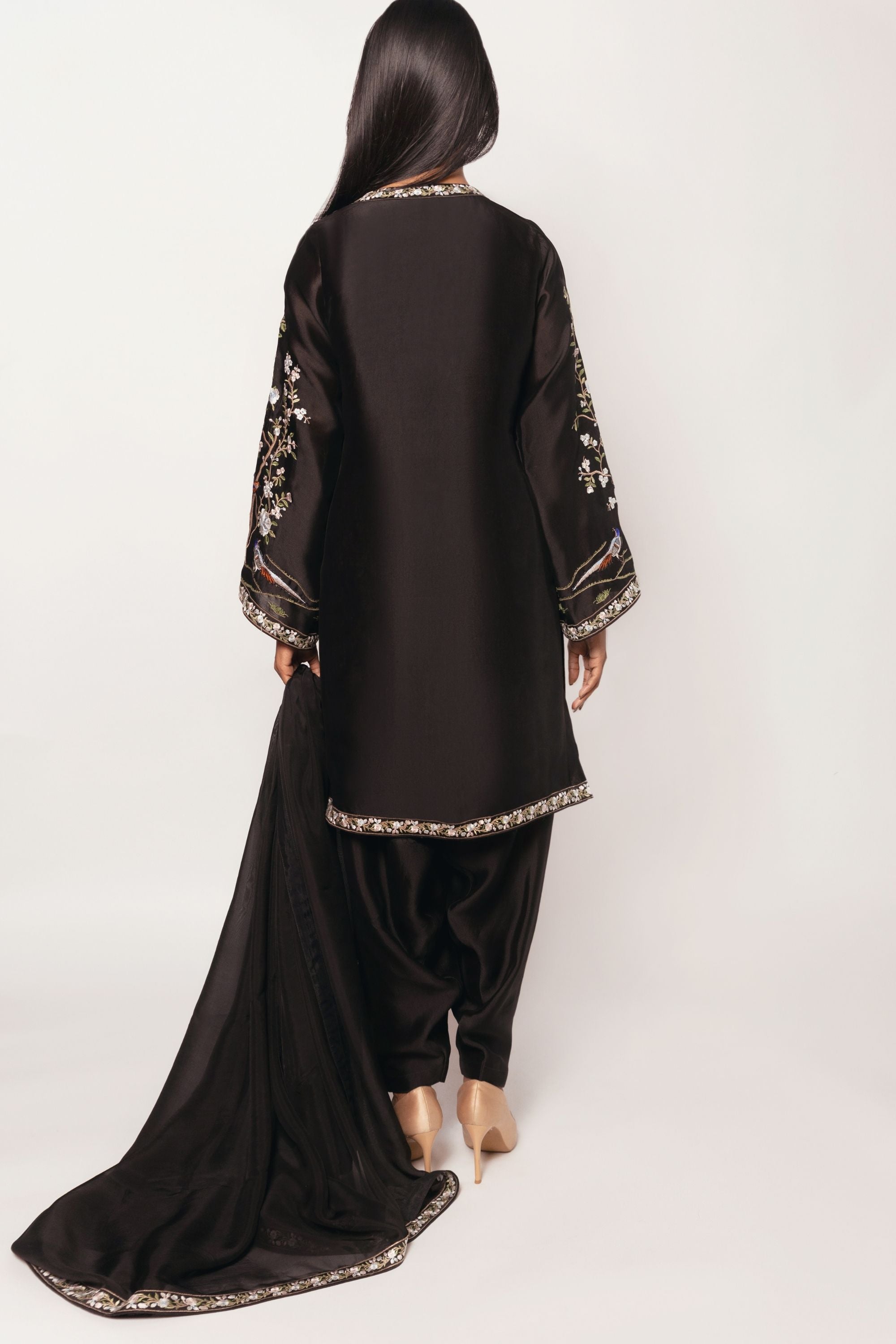 Midnight Birds - gulenoor